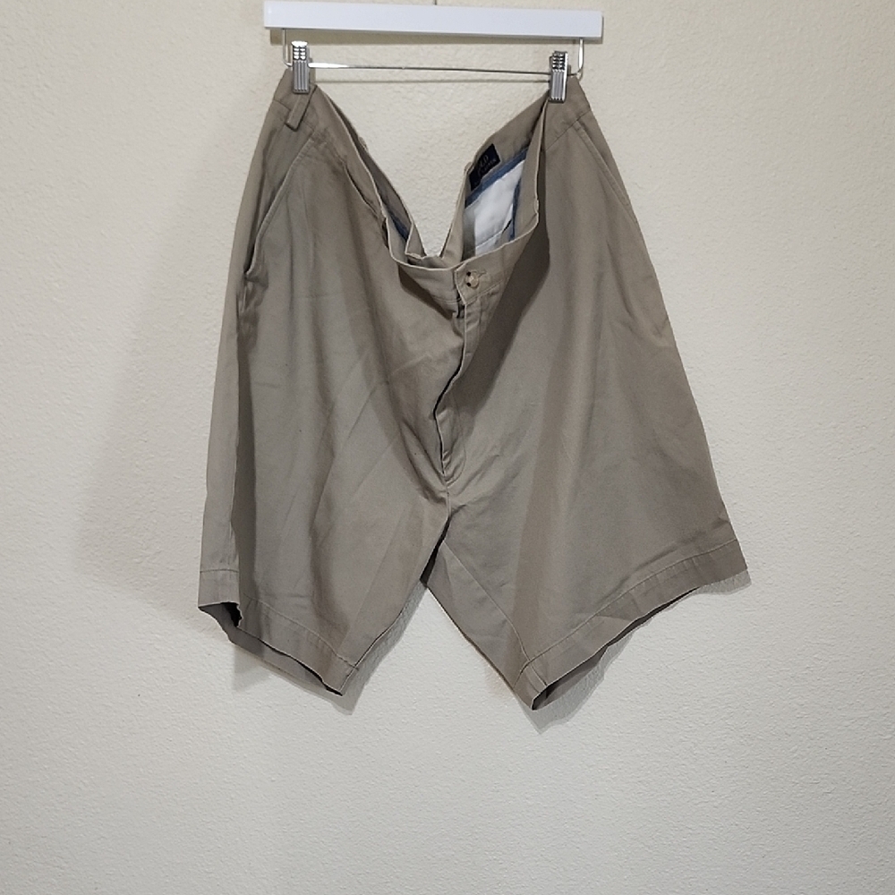 Men's Tan Shorts